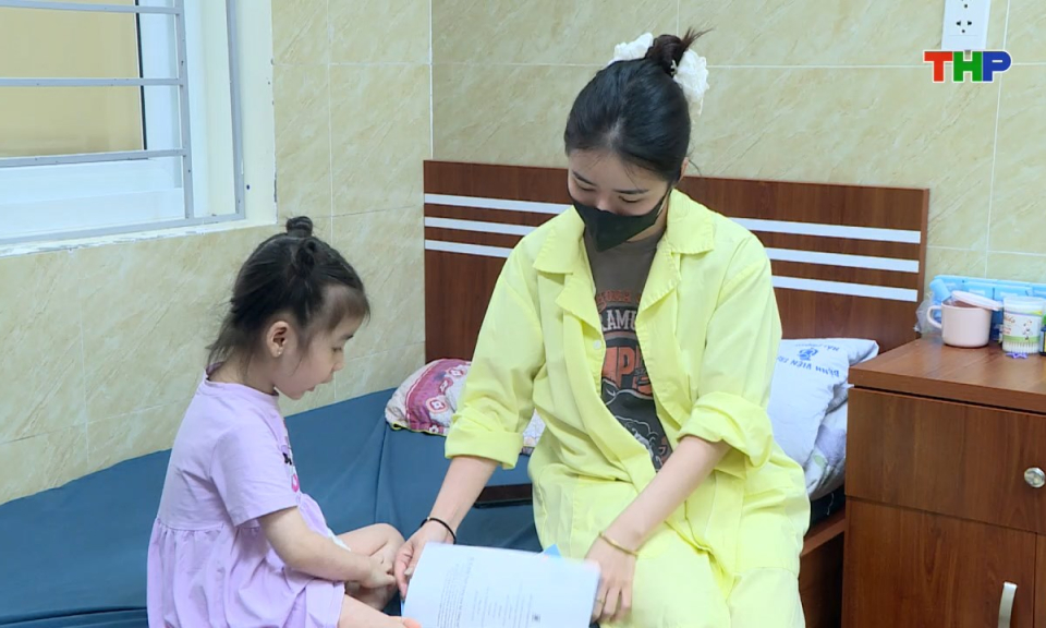 Y tế sức khỏe: Phòng và điều trị bệnh truyền nhiễm cho trẻ