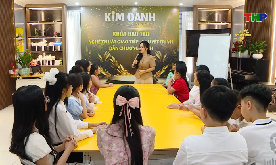 Lăng kính tuổi hoa: Ngày hè sôi động, học ngàn điều hay
