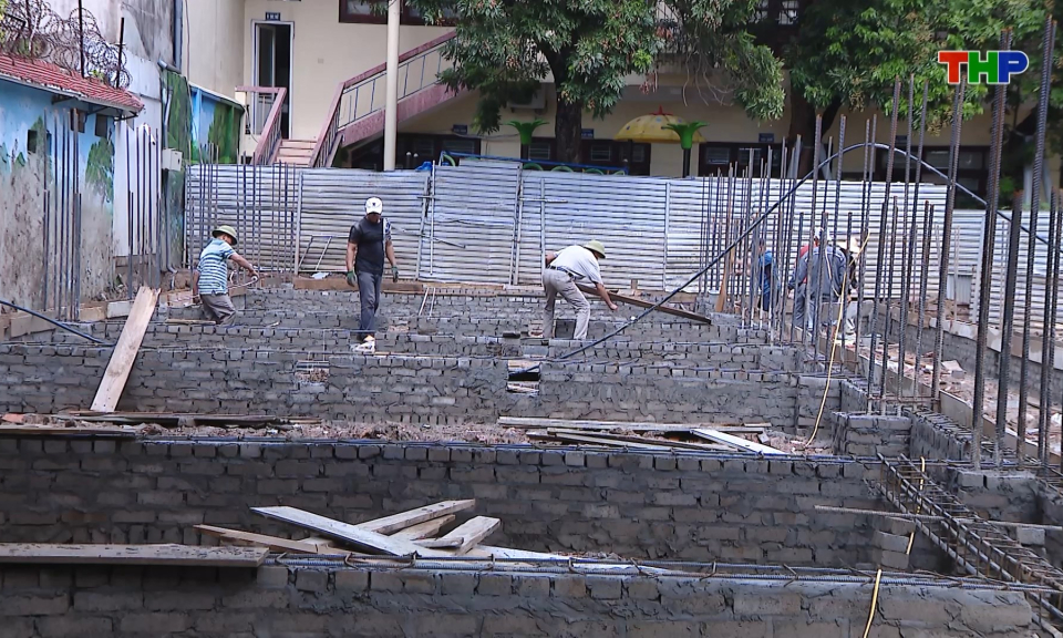 Đầu tư nâng cấp, xây mới trường học 