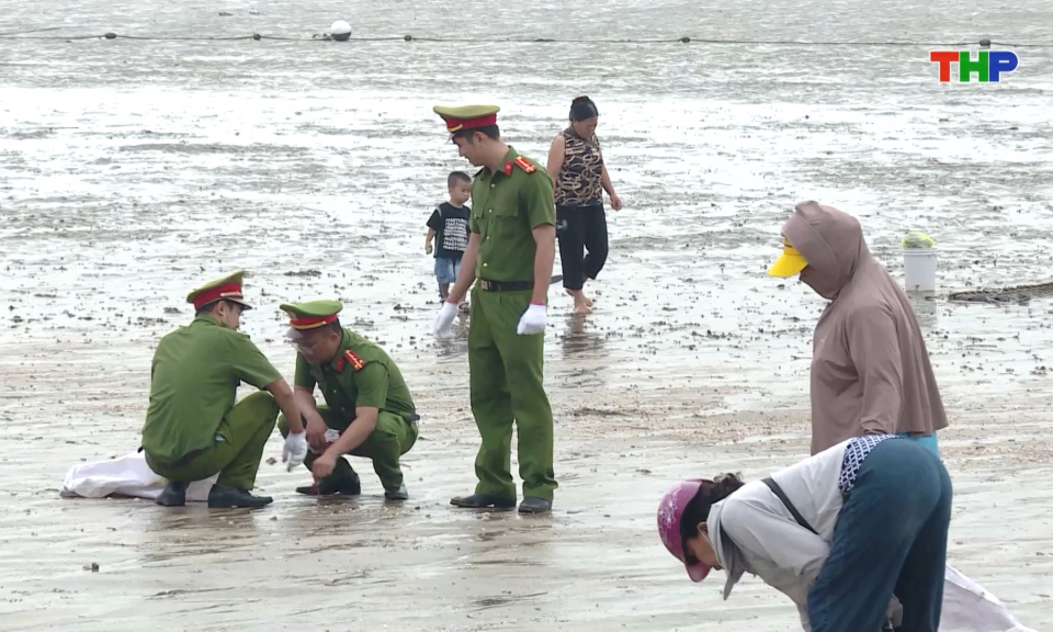 Sôi động Ngày thứ 7 đồng hành cùng nhân dân