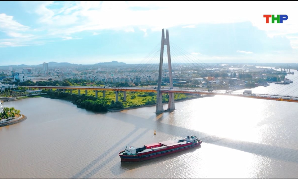Xây dựng Đảng: Xây dựng mô hình CNXH gắn với con người XHCN ở Hải Phòng