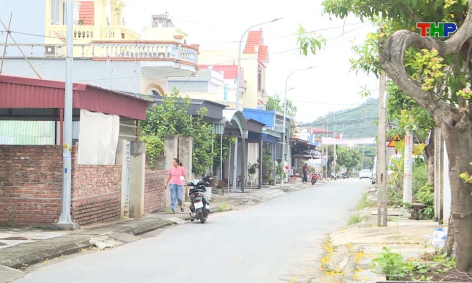 Pháp luật và cuộc sống: Gỡ vướng trong việc cấp giấy chứng nhận quyền sử dụng đất lần đầu sau hợp nhất