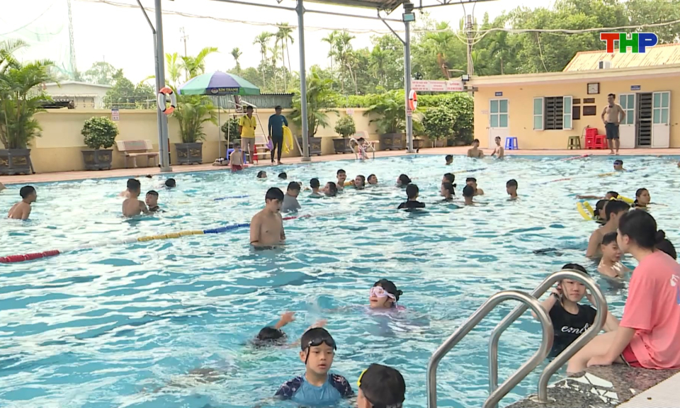 Trang bị kỹ năng phòng, chống đuối nước cho trẻ em