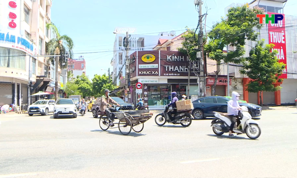 Chủ động giữ gìn sức khỏe trong thời tiết nắng nóng 