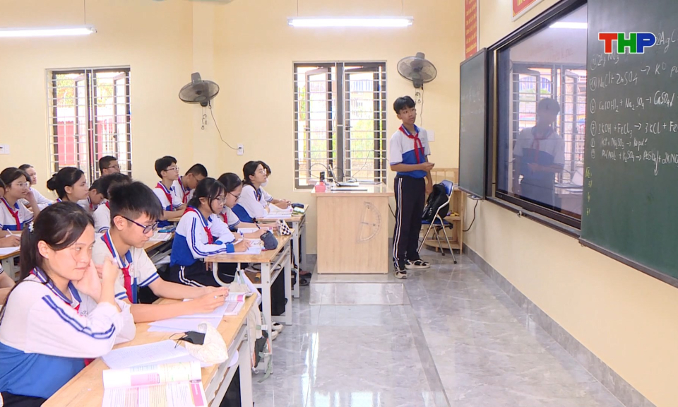 Phấn đấu 100% học sinh, sinh viên có thẻ bảo hiểm y tế
