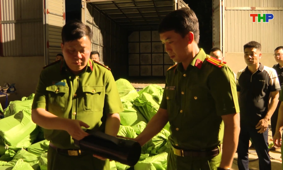 Triệt ph&aacute;, bắt giữ nh&oacute;m đối tượng mua b&aacute;n kh&iacute; N2O