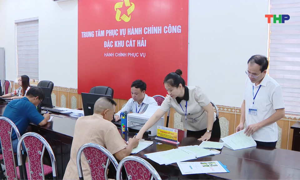 Tháo gỡ vướng mắc trong giải quyết thủ tục hành chính tại đặc khu Cát Hải
