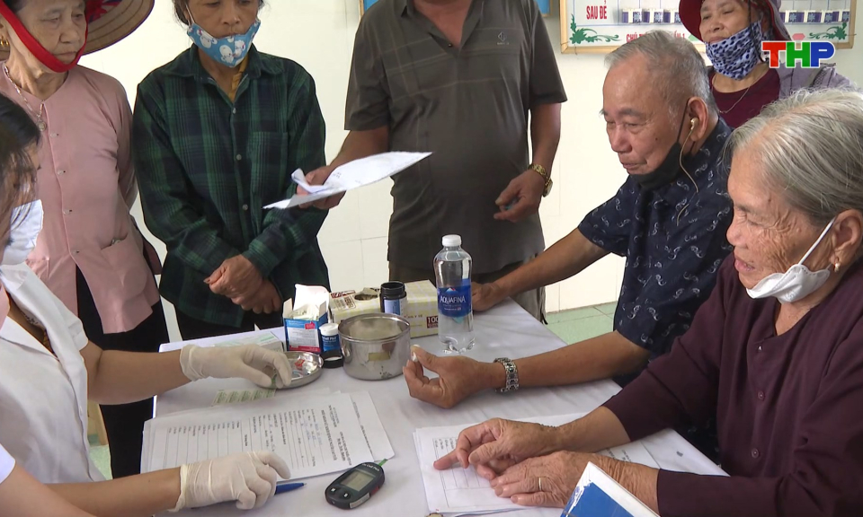 Bảo đảm c&ocirc;ng t&aacute;c kh&aacute;m sức khỏe định kỳ cho người cao tuổi