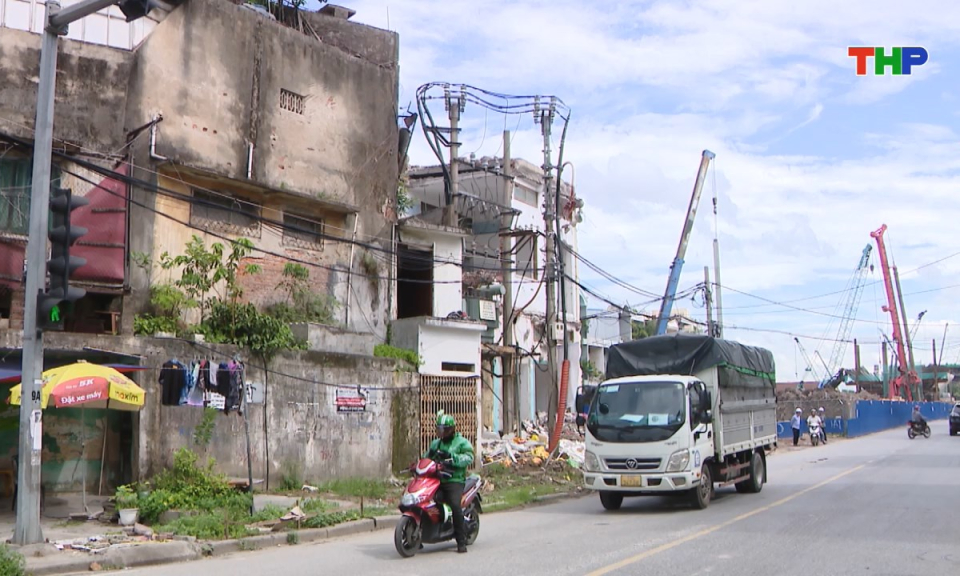 Hộp thư truyền hình: Kiên quyết giải phóng mặt bằng thực hiện Dự án đầu tư xây dựng cầu Nguyễn Trãi