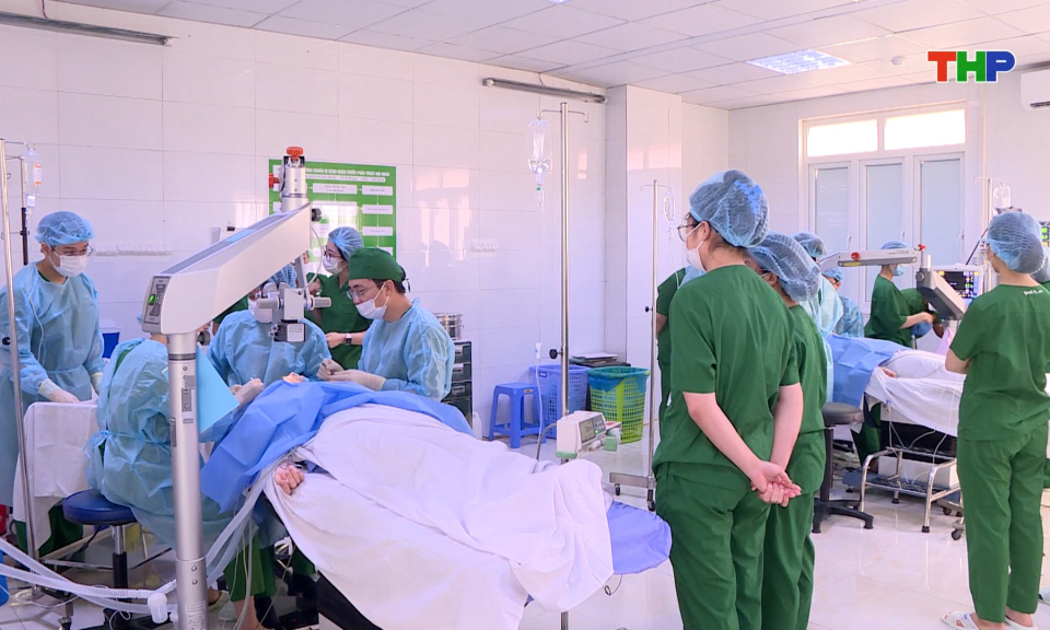 Gh&eacute;p gi&aacute;c mạc: Cơ hội mang lại &aacute;nh s&aacute;ng cho người khiếm thị