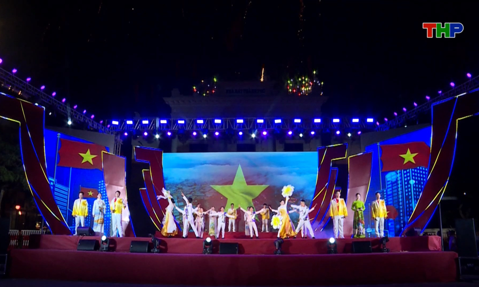 Chương tr&igrave;nh nghệ thuật đặc biệt ch&agrave;o mừng Quốc kh&aacute;nh 2/9