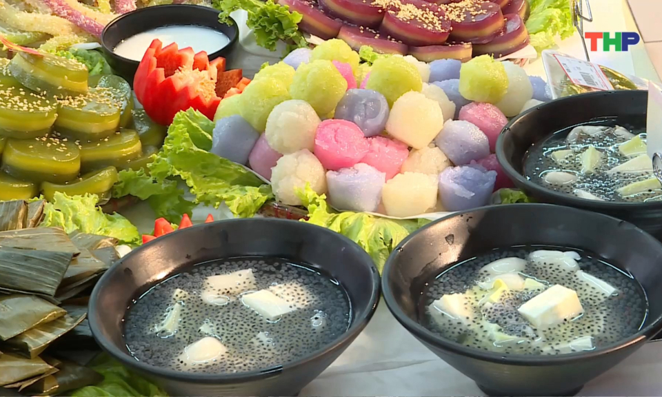 Ấn tượng Lễ hội &ldquo;Tự h&agrave;o đặc sản Việt&rdquo;