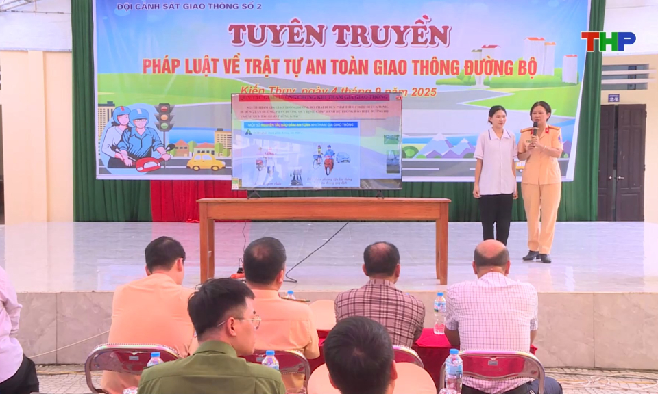 Học sinh Hải Ph&ograve;ng được trang bị kỹ năng tham gia giao th&ocirc;ng an to&agrave;n