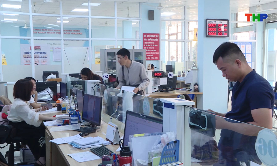 C&aacute;c thủ tục h&agrave;nh ch&iacute;nh bảo hiểm thất nghiệp được thực hiện trực tuyến 