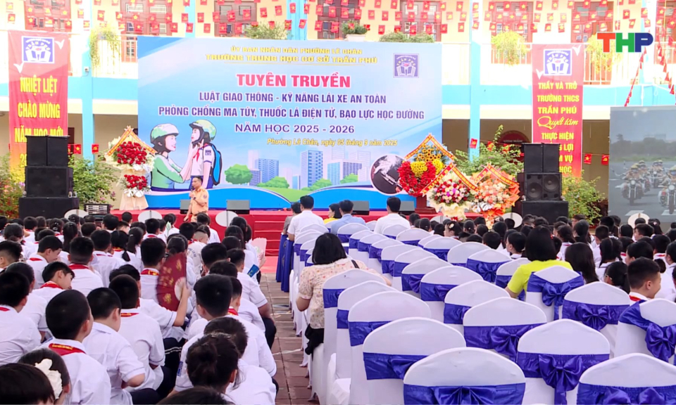 X&acirc;y dựng văn h&oacute;a giao th&ocirc;ng an to&agrave;n cho học sinh