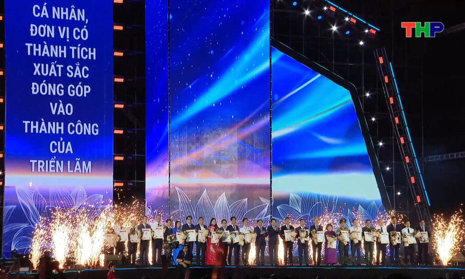 Th&agrave;nh phố Hải Ph&ograve;ng nhận Bằng khen của Thủ tướng Ch&iacute;nh phủ tại Triển l&atilde;m th&agrave;nh tựu đất nước