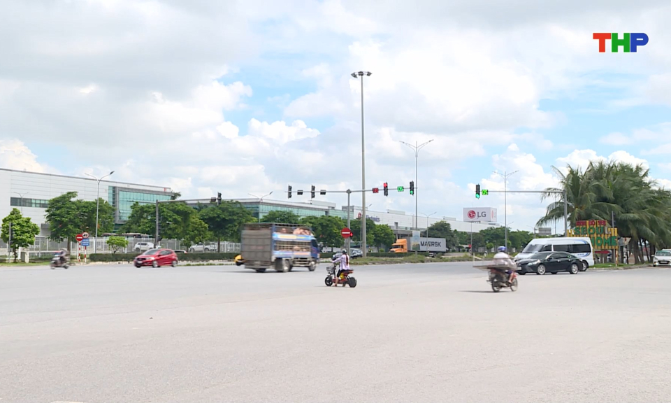 Tăng cường tuy&ecirc;n truyền n&acirc;ng cao &yacute; thức chấp h&agrave;nh luật giao th&ocirc;ng