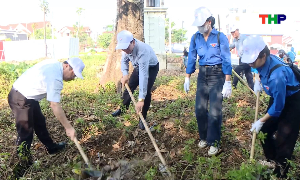 Ra qu&acirc;n hưởng ứng Chiến dịch l&agrave;m cho thế giới sạch hơn năm 2025