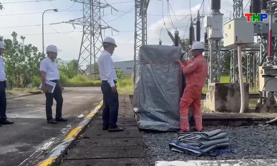 Ng&agrave;nh điện ứng ph&oacute; với b&atilde;o số 9