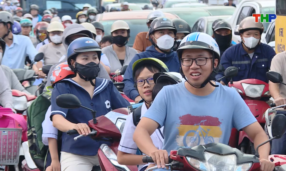 An toàn giao thông: Mũ bảo hiểm đạt chuẩn - "Lá chắn" cho sự sống khi tham gia giao thông