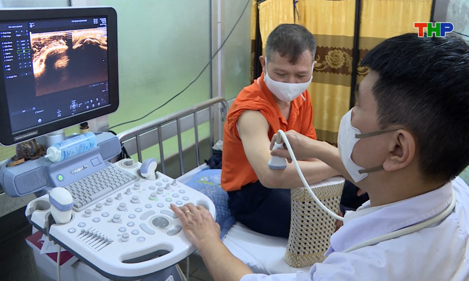 Hưởng ứng th&aacute;ng h&agrave;nh động v&igrave; người cao tuổi