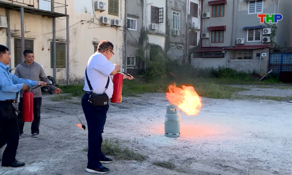 Tuy&ecirc;n truyền, tập huấn kỹ năng về ph&ograve;ng ch&aacute;y chữa ch&aacute;y