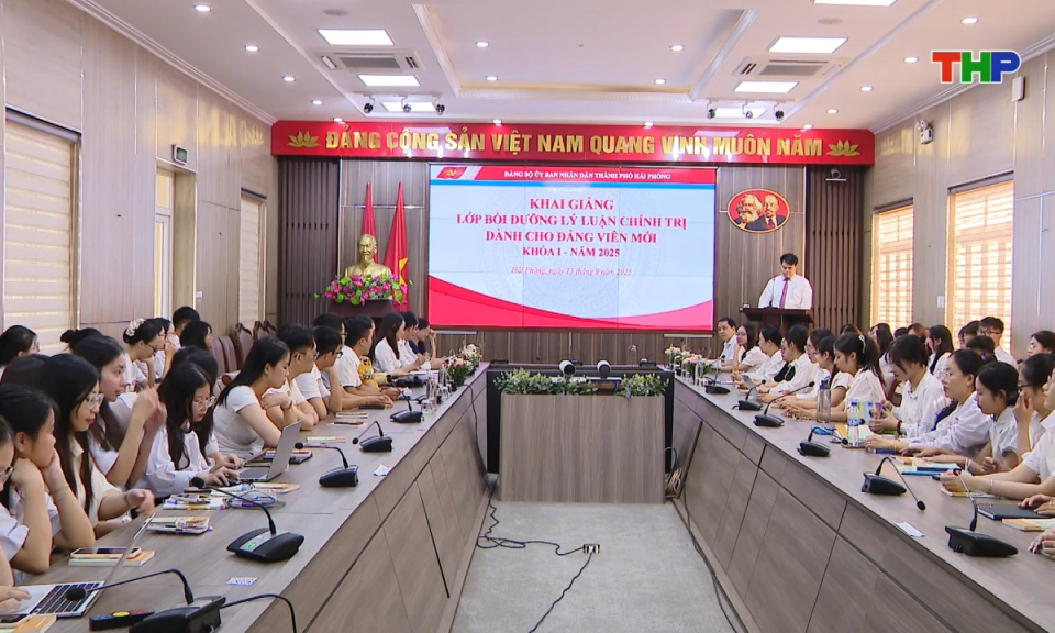 Xây dựng Đảng: Chủ động, sáng tạo triển khai Nghị quyết Đại hội Đảng các cấp phù hợp với tình hình thực tế