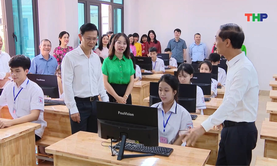 Đẩy mạnh ứng dụng c&ocirc;ng nghệ trong giảng dạy v&agrave; học tập