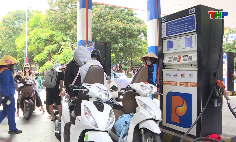Giảm 50% thuế bảo vệ m&ocirc;i trường đối với xăng, dầu đến hết năm 2026