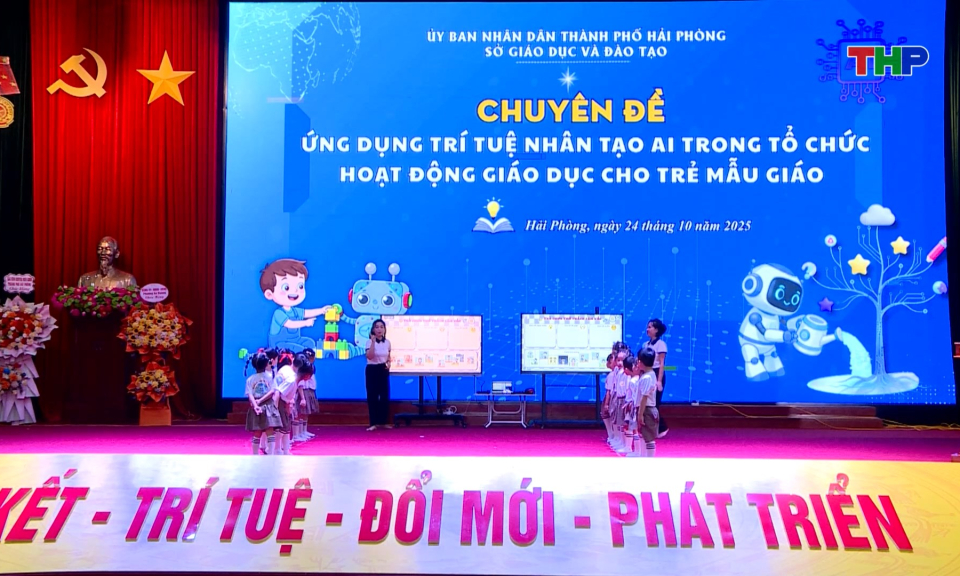 Ứng dụng c&ocirc;ng nghệ số n&acirc;ng cao chất lượng gi&aacute;o dục mầm non