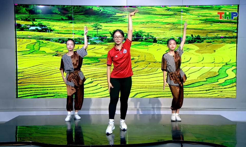 Vitamin tuổi hồng: Sàn nhảy cầu vồng (Phần 10)