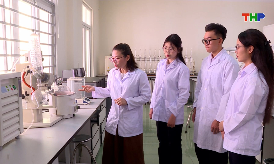 X&acirc;y dựng Trường Đại học H&agrave;ng hải Việt Nam trở th&agrave;nh trường trọng điểm quốc gia về kinh tế biển