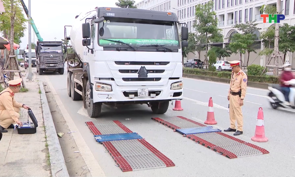 Tăng cường kiểm tra hoạt động vận tải dịp cuối năm