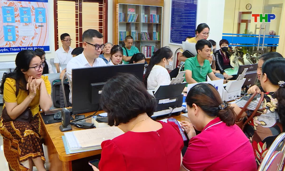 Chuyển đổi số và cải cách hành chính: Ứng dụng công nghệ trong giải quyết thủ tục hành chính