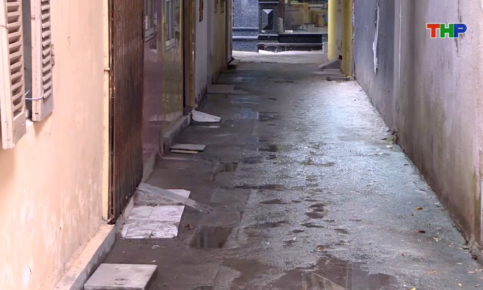 Hộp thư truyền hình: Ngõ 42 Điện Biên Phủ, phường Hồng Bàng thường bị ngập sau mưa lớn