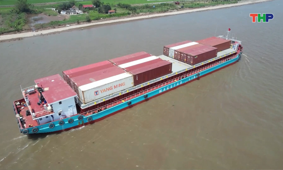 Tăng cường chuyển đổi xanh trong vận tải biển