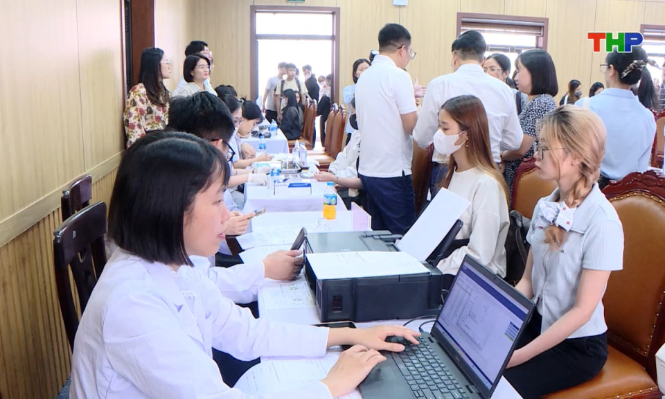 Bản tin tiếng Trung - 海防新闻 (12/11/2025)