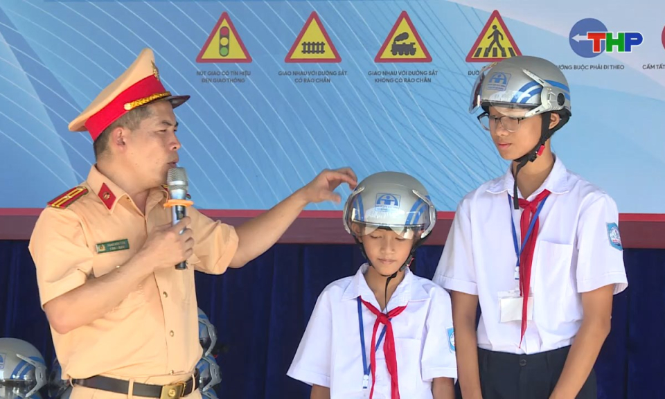 An toàn giao thông: Xây dựng văn hóa giao thông trong học đường - Bắt đầu từ ý thức mỗi học sinh