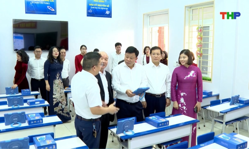 Bản tin thời sự trưa (16/11/2025)