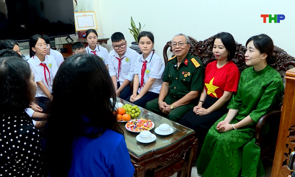 Gi&aacute;o dục truyền thống cho thế hệ trẻ  