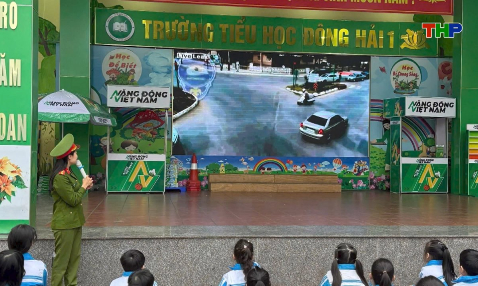 An ninh Hải Ph&ograve;ng: G&oacute;p phần bảo đảm an to&agrave;n giao th&ocirc;ng cho học sinh