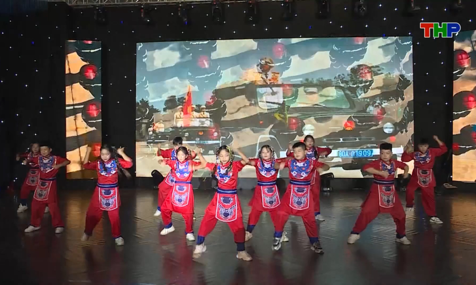 S&ocirc;i nổi phong tr&agrave;o văn h&oacute;a, văn nghệ thanh ni&ecirc;n