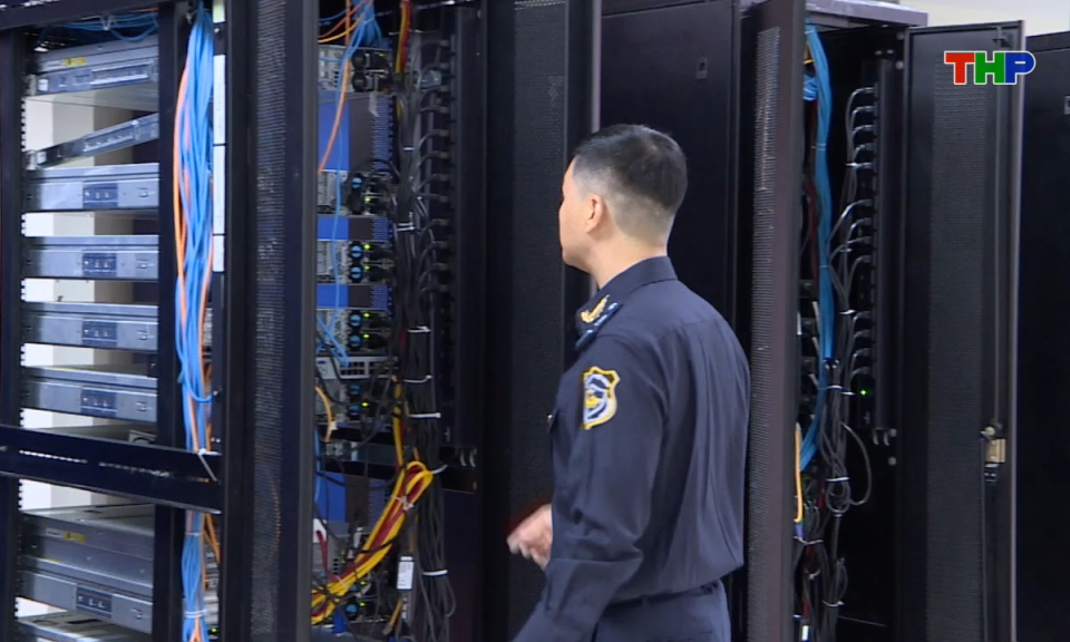 Bản tin tiếng Anh - Hai Phong News (22/11/2025)