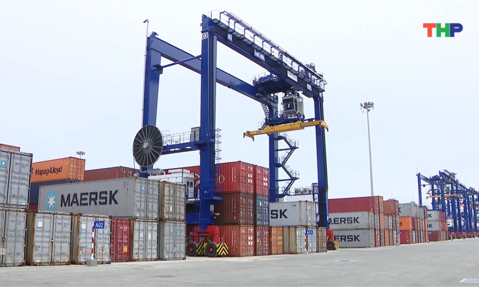 Triển khai m&ocirc; h&igrave;nh th&ocirc;ng quan tập trung