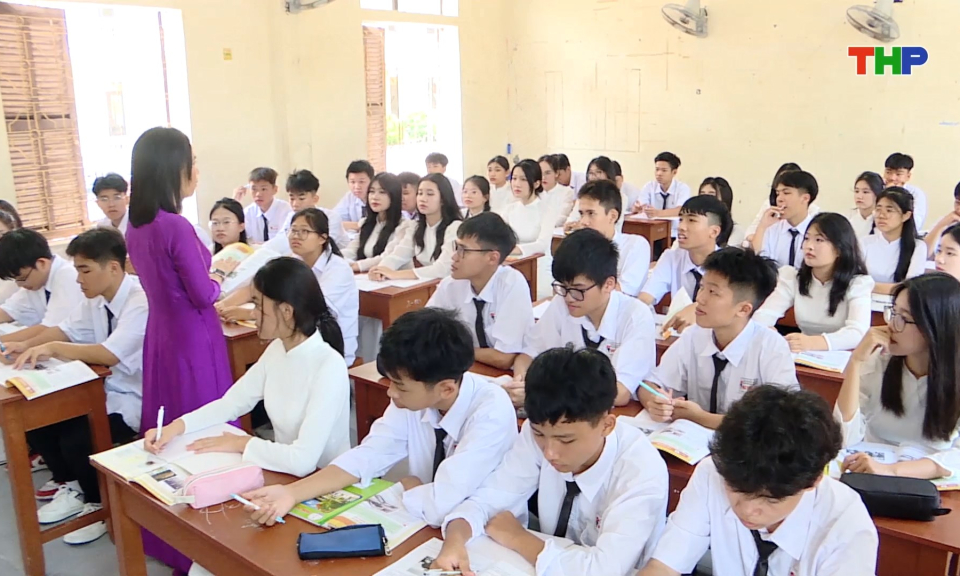 Đề xuất n&acirc;ng phụ cấp ưu đ&atilde;i nghề cho nh&acirc;n vi&ecirc;n trường học