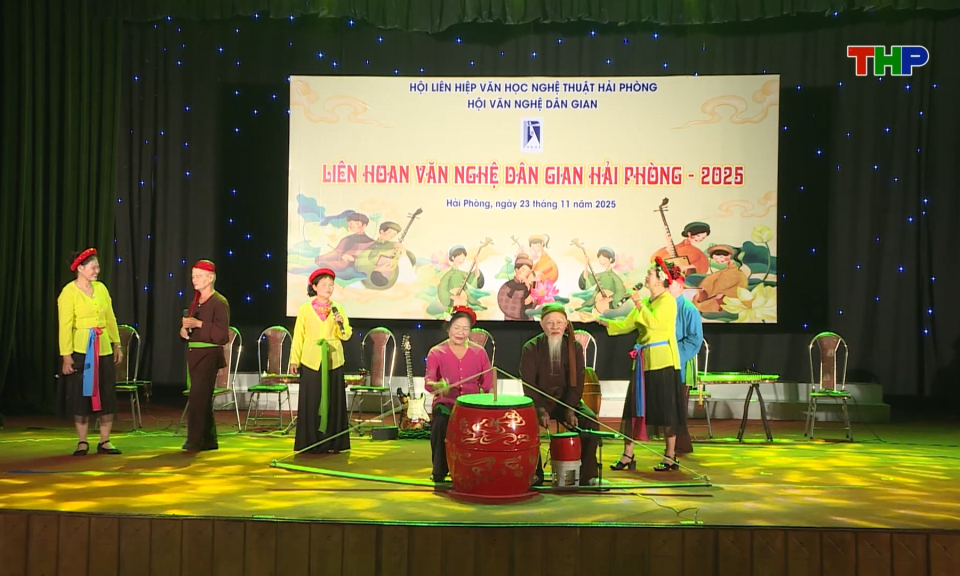 S&ocirc;i động Li&ecirc;n hoan văn nghệ d&acirc;n gian Hải Ph&ograve;ng