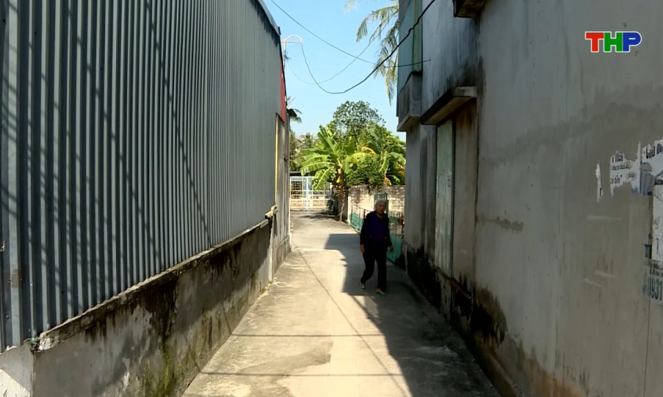 Hộp thư truyền hình: Vì sao một người dân ở xã Vĩnh Hòa chưa thể chuyển đất ao sang đất thổ cư