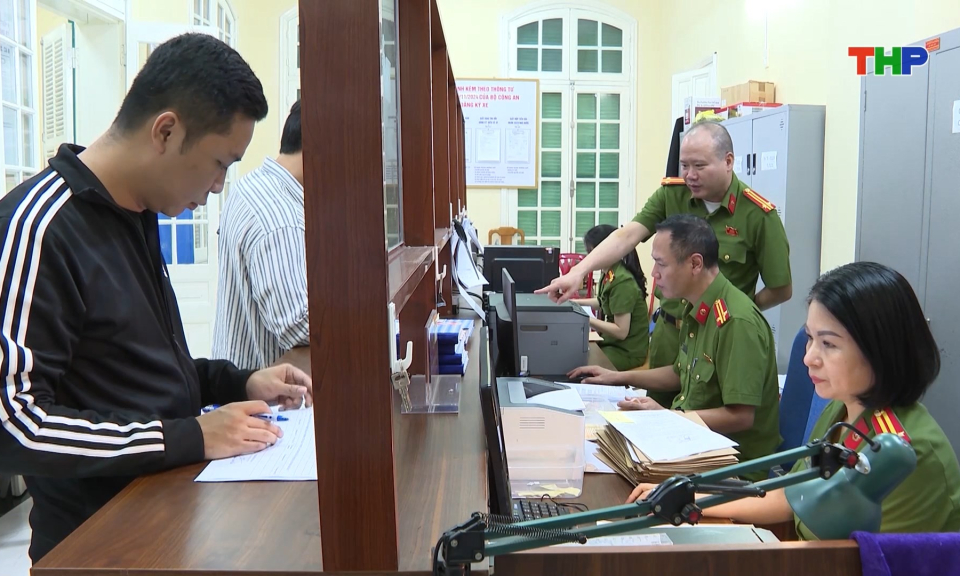 R&uacute;t ngắn thời gian khi thực hiện cấp giấy ph&eacute;p l&aacute;i xe điện tử