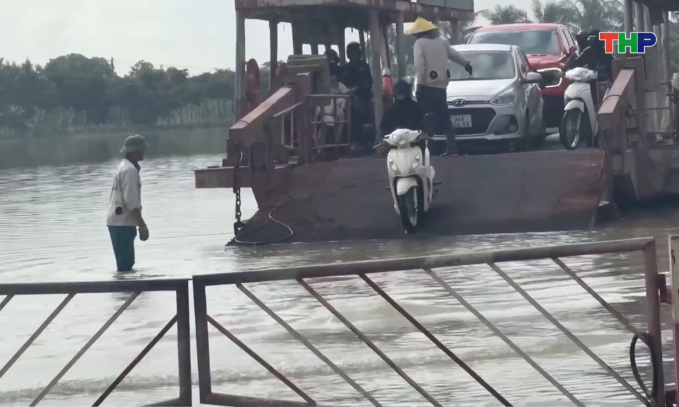 Người dân mong mỏi về cây cầu nối đôi bờ sông Rạng