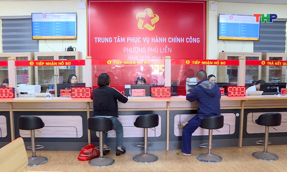 Th&aacute;o gỡ &ldquo;điểm nghẽn&rdquo; trong giải quyết thủ tục h&agrave;nh ch&iacute;nh 